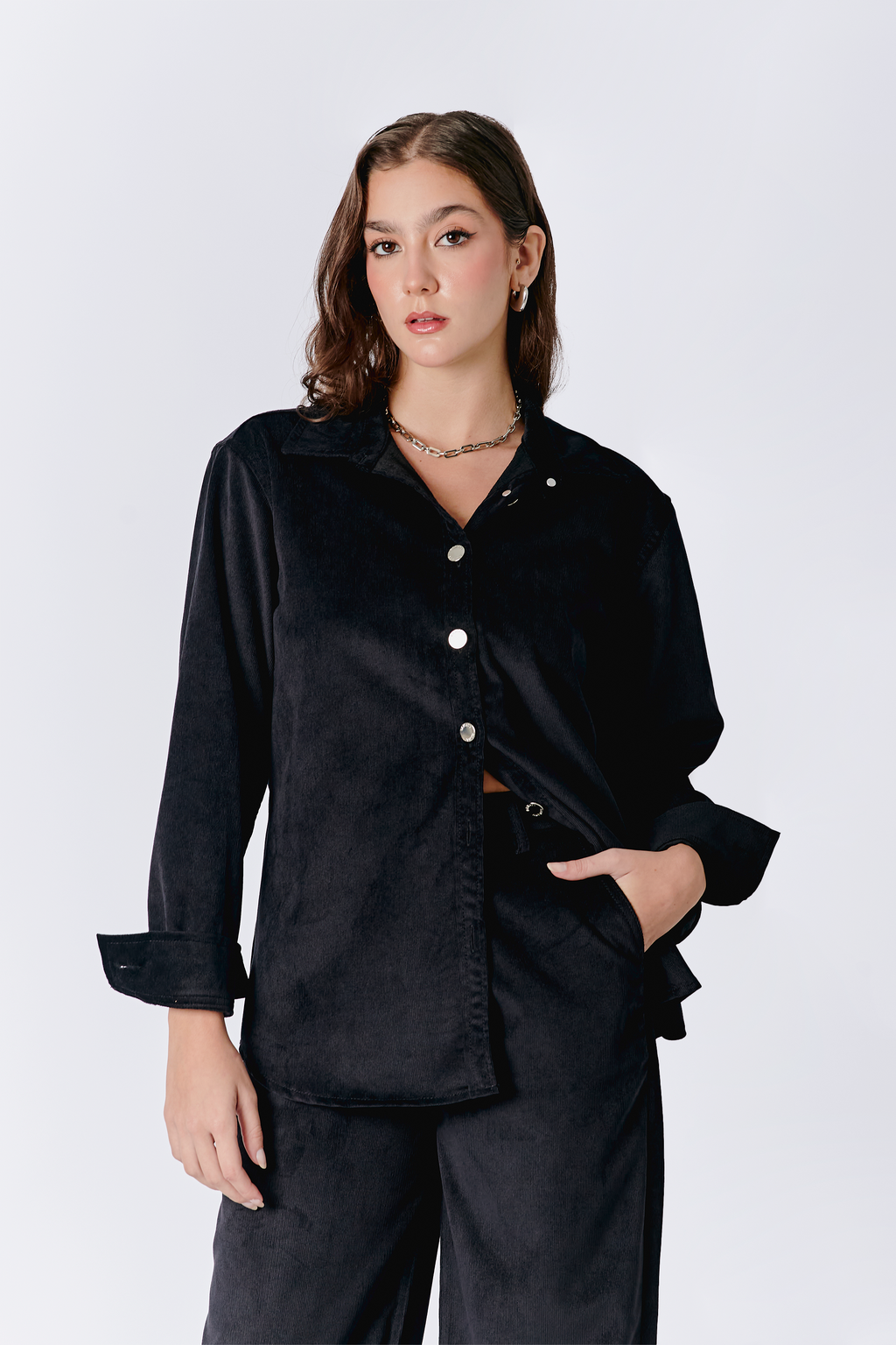 CAMISA THAIS DE CORDUROY MANGA LARGA MUJER BANATY