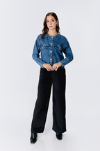 CASACA DENIM CON BOLSILLO INTERNO AZUL CRISTAL