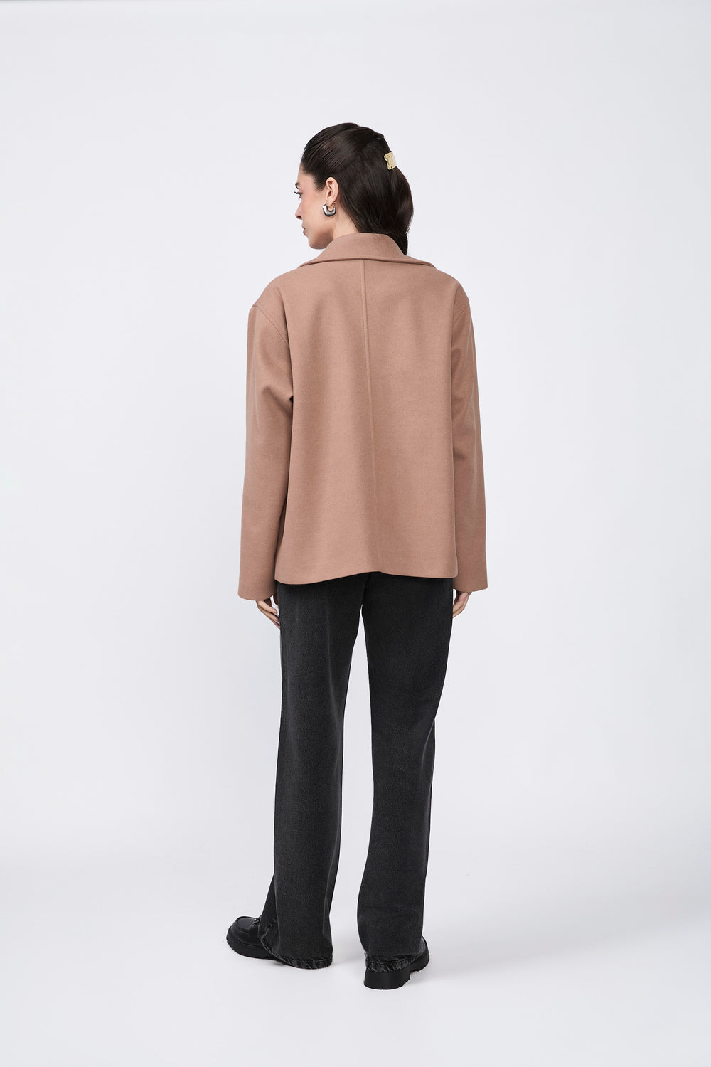Casaca semi-oversize con bolsillos laterales cocoa - Kenia