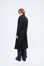 Gabardina larga con abertura y bolsillos funcionales negro - Becca