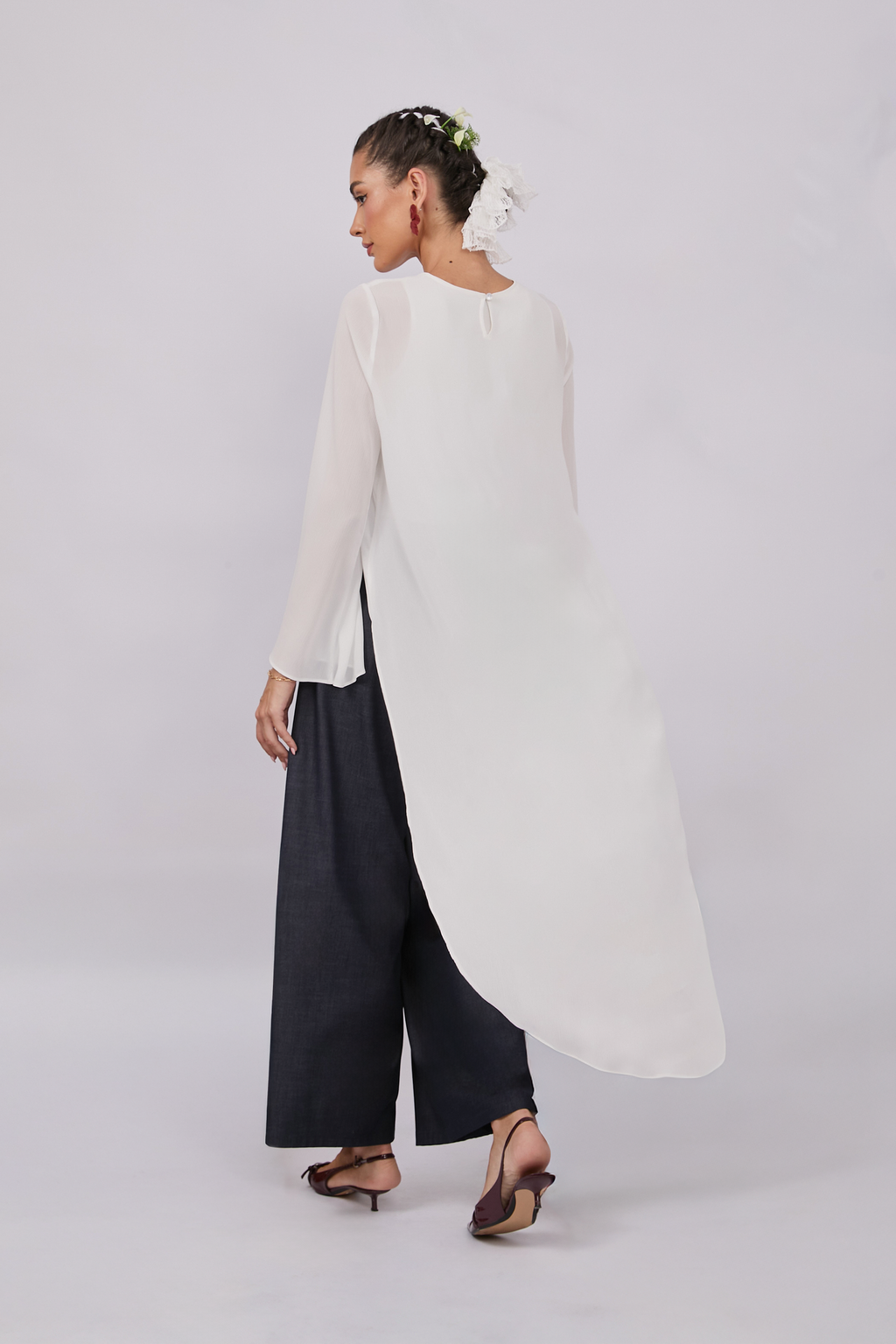 CAPA DE GASA CON MANGAS ACAMPANADAS PERLA - VEL