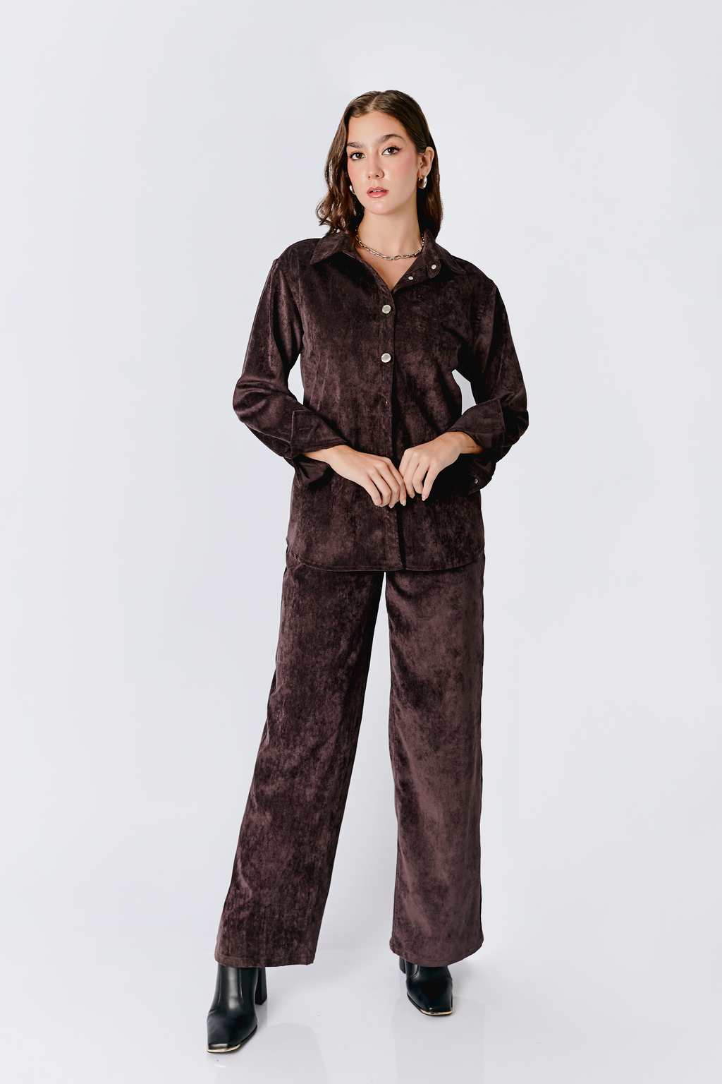 PANTALON A LA CINTURA RECTO MARRÓN - THAIS