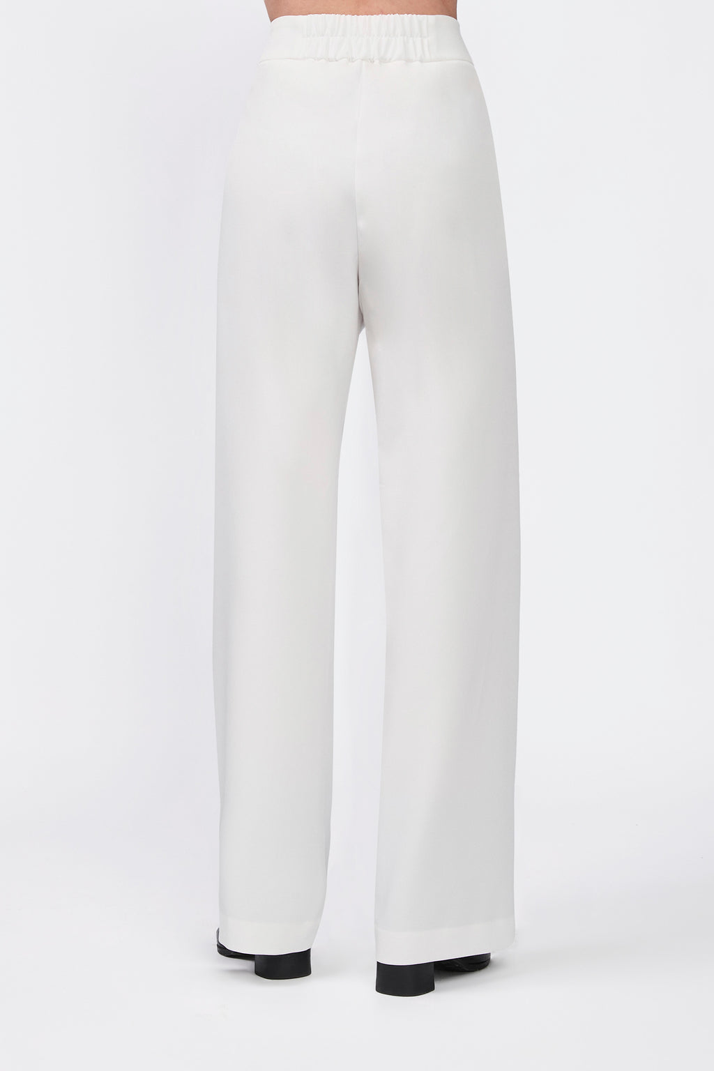 Pantalón recto con cierre lateral invisible perla - Sienna