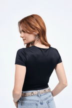 Polo cuello redondo con manga corta negro - Tess