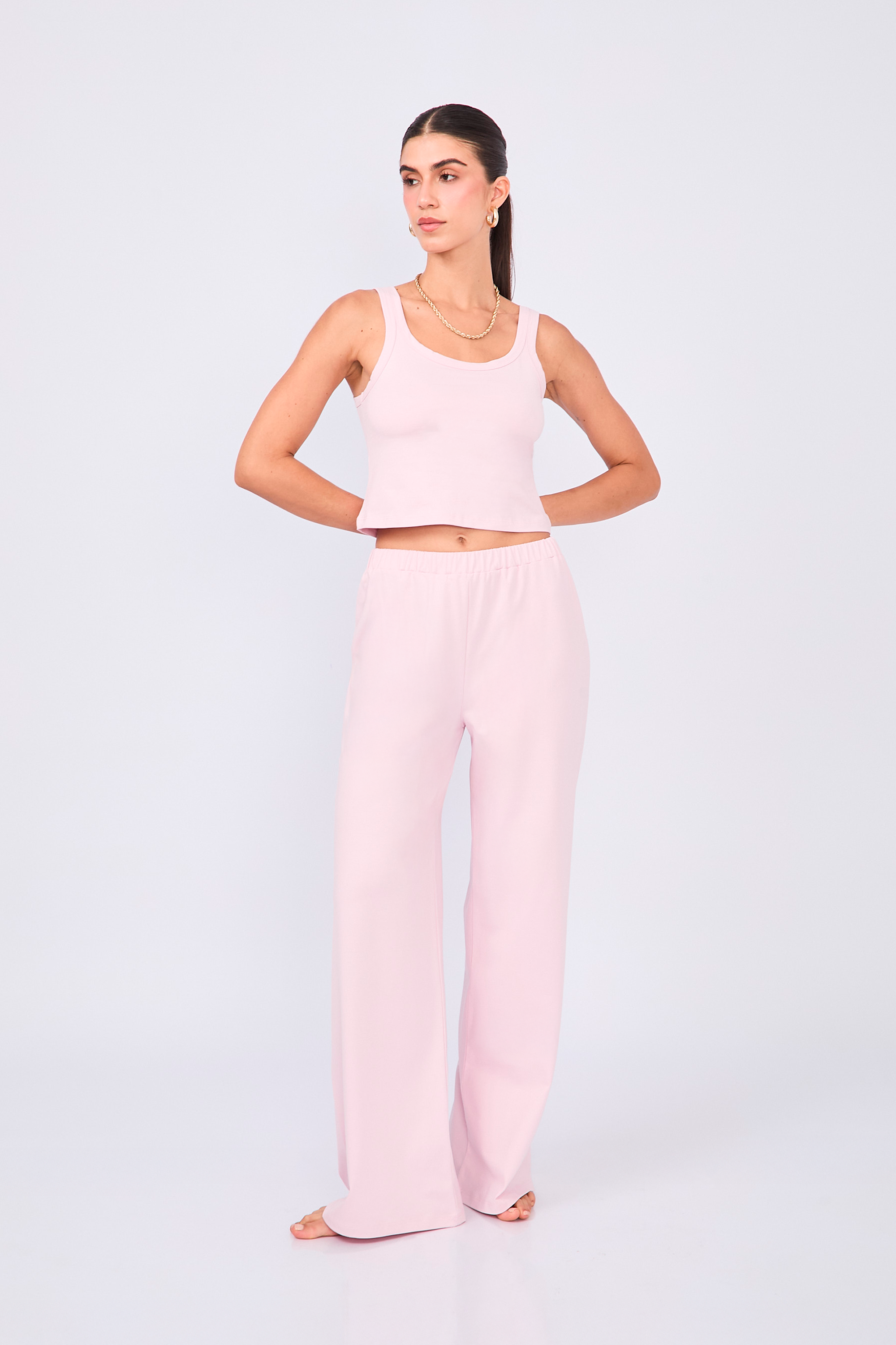 PIJAMA DE ALGODÓN PIMA CON TOP Y PANTALÓN EN ROSA – CHLEO