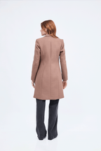 SACO LARGO CON BOLSILLOS FUNCIONALES COCOA - ALTAMIRA