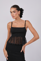 TOP DE ENCAJE CON TIRAS AJUSTABLES NEGRO- CACCAÖ