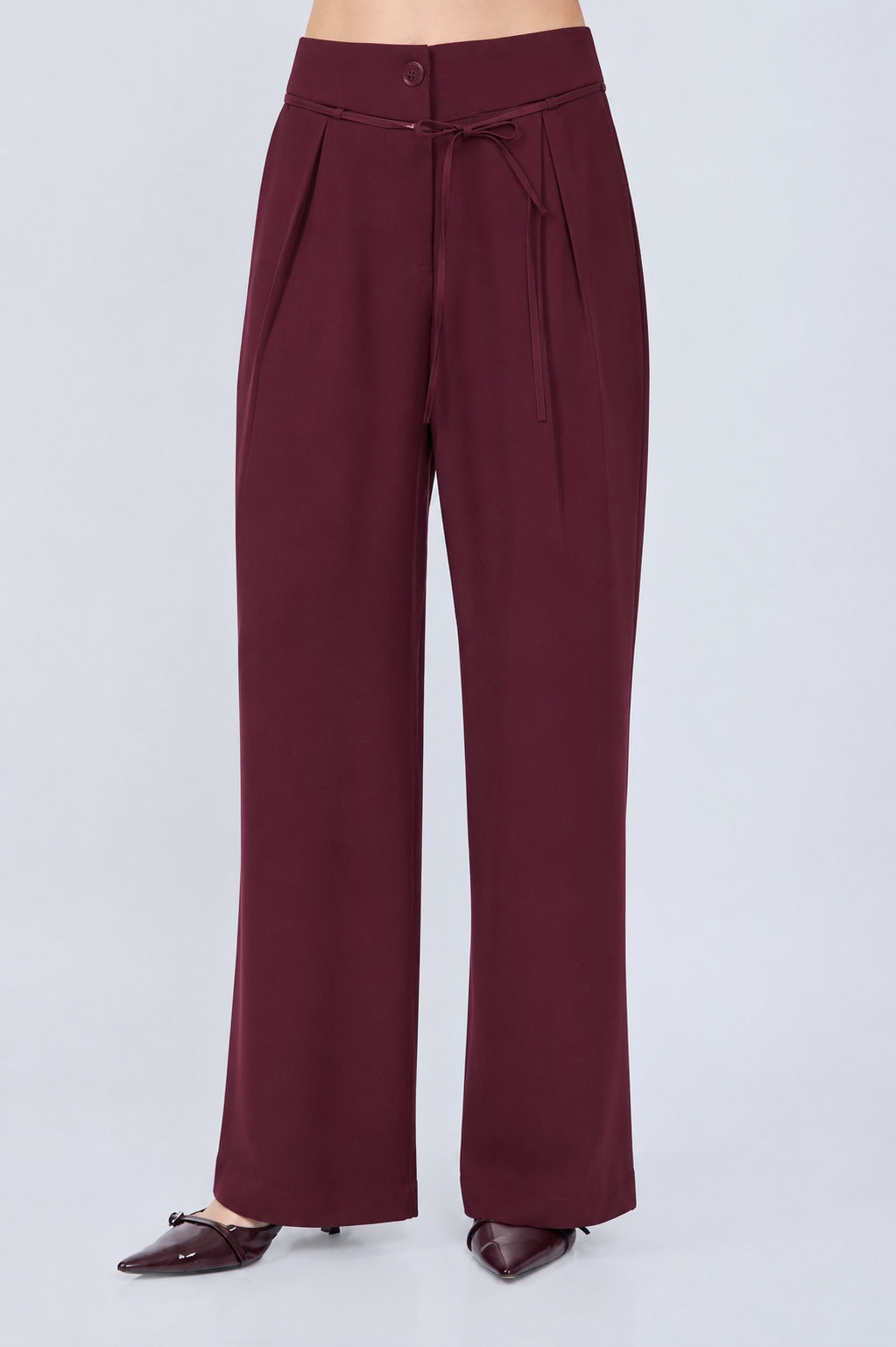 PANTALÓN SASTRERO CON LAZO Y PLIEGUES DELANTEROS BURGUNDY- MELISSA