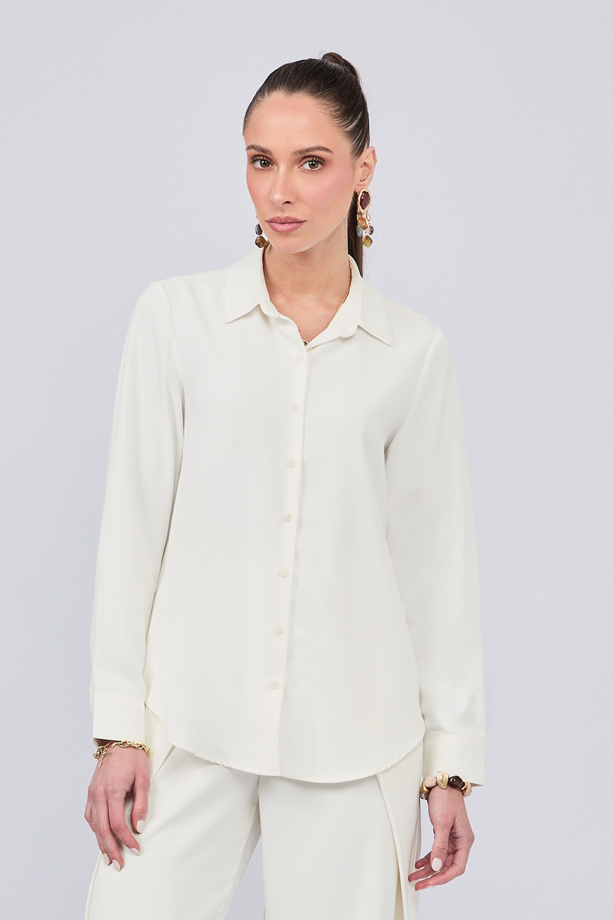 BLUSA MANGA LARGA CUELLO CAMISERO PERLA - PARIS